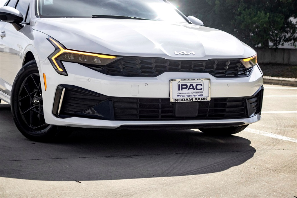 2025 Kia K5 LXS photo 3
