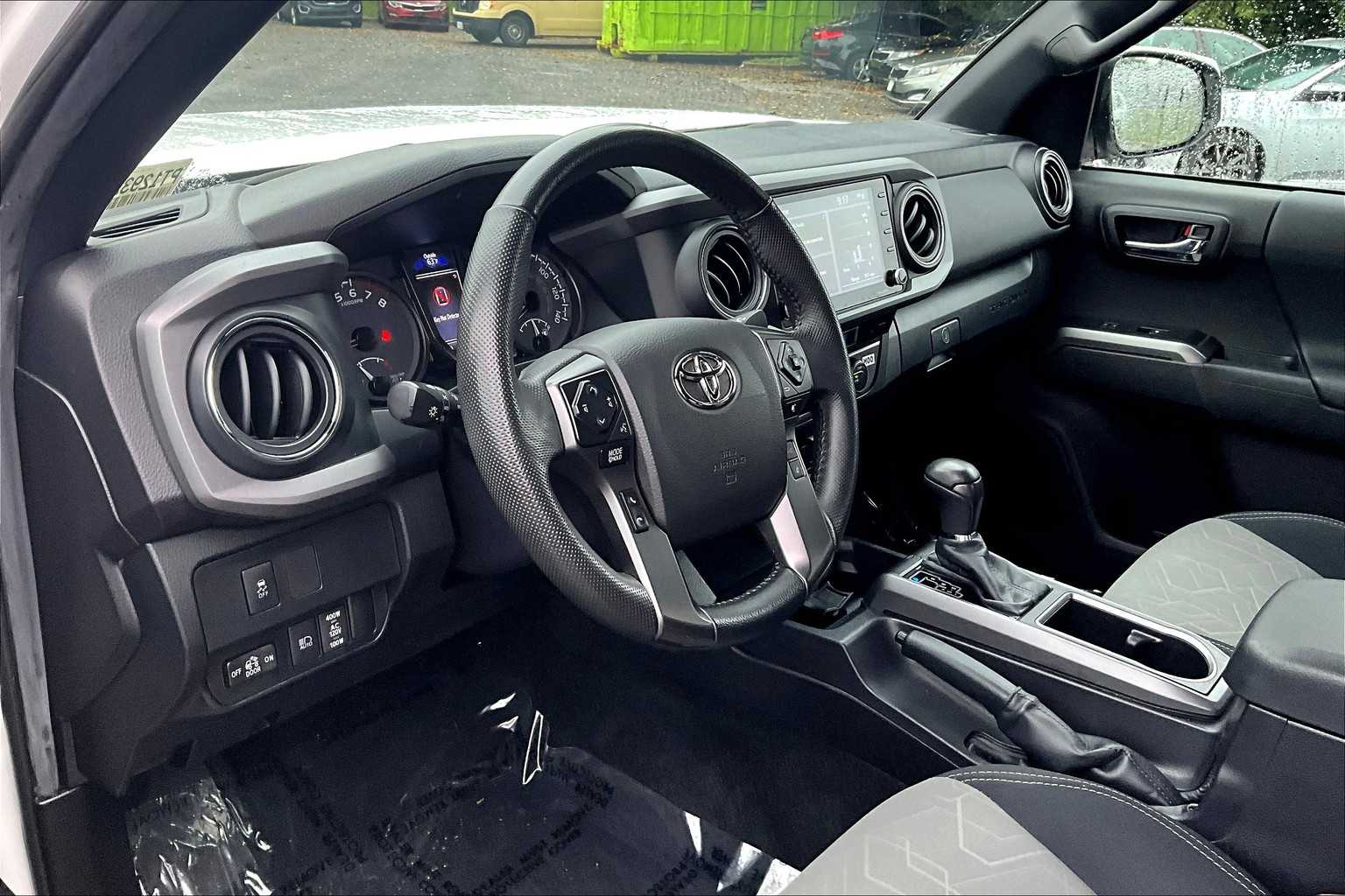 2023 Toyota Tacoma TRD 4x4 photo 14