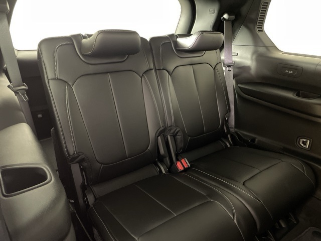 2025 Jeep Grand Cherokee Limited photo 15