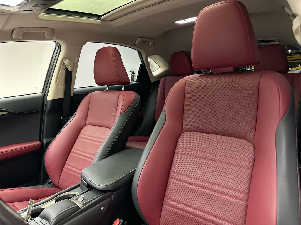 2021 Lexus NX 300 photo 10