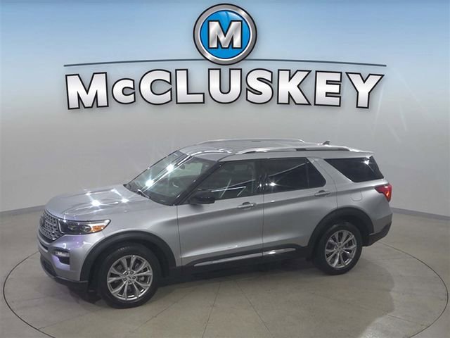 2023 Ford Explorer Limited's photo