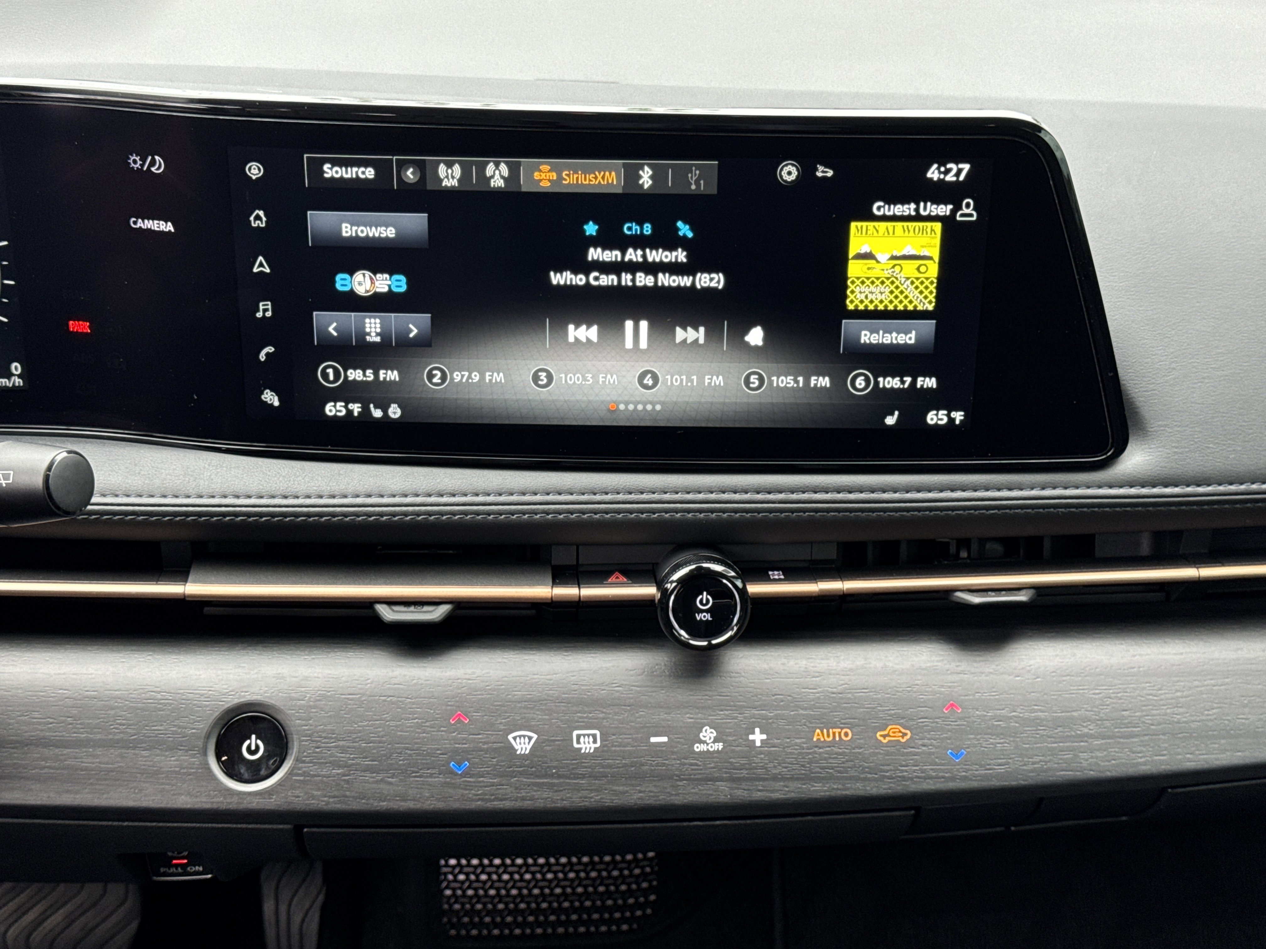 2024 Nissan ARIYA Engage photo 2