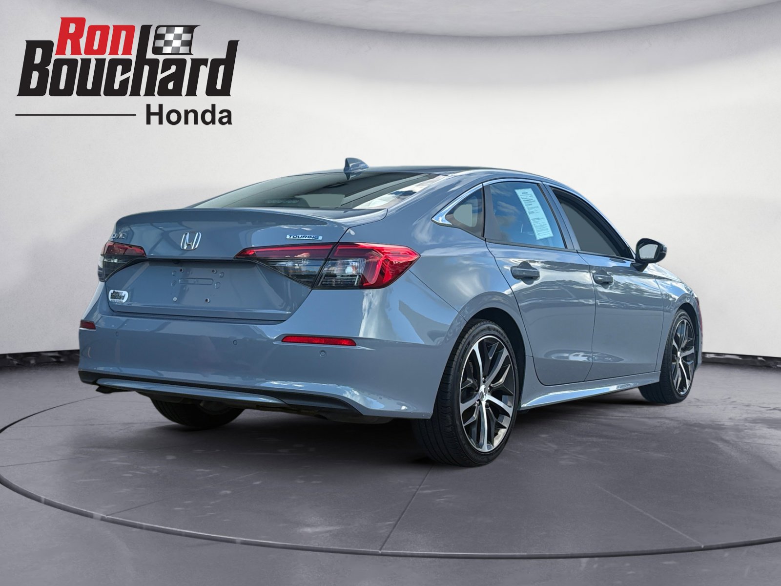 2024 Honda Civic Touring photo 2