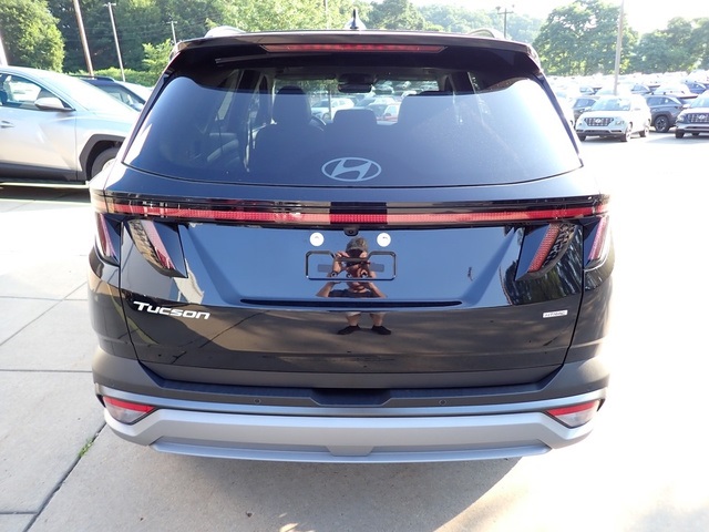 2025 Hyundai Tucson Limited photo 3
