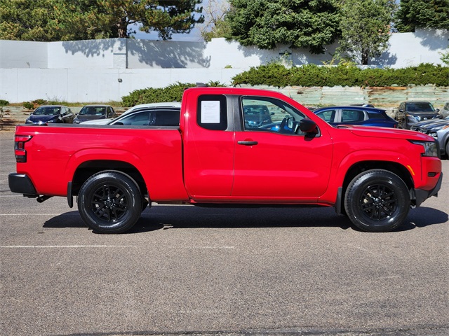 2022 Nissan Frontier S photo 2
