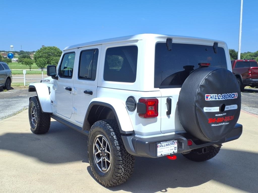2025 Jeep Wrangler Rubicon photo 5