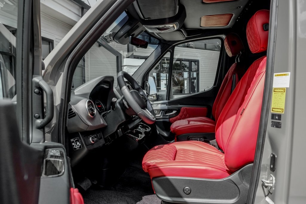 2024 Mercedes Benz Sprinter 3500 photo 10