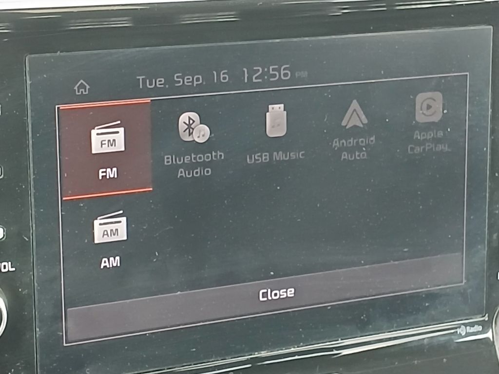 2023 Kia Sorento LX photo 21
