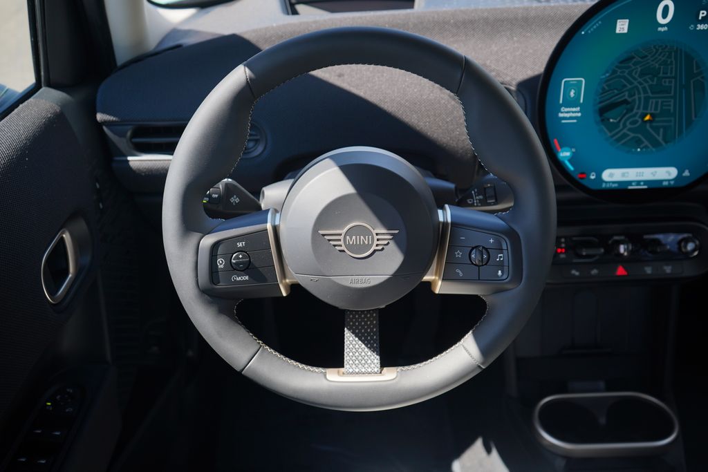2026 Mini Cooper 4 Door Hardtop Signature photo 8