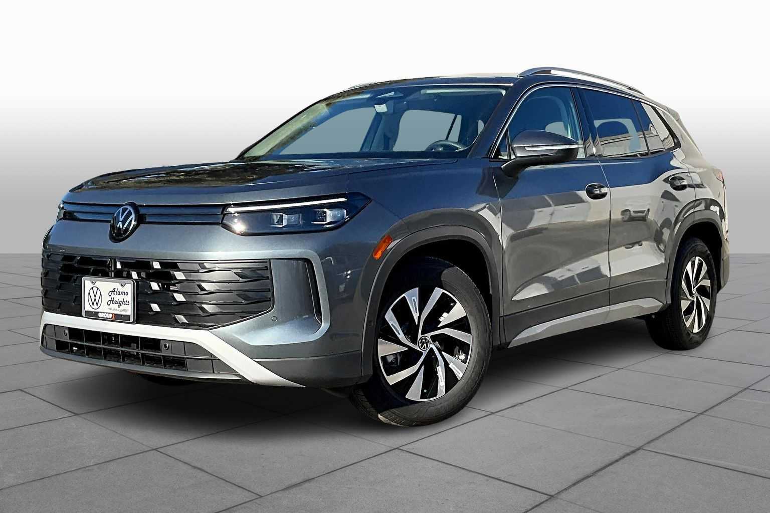 2026 Volkswagen Tiguan S's photo