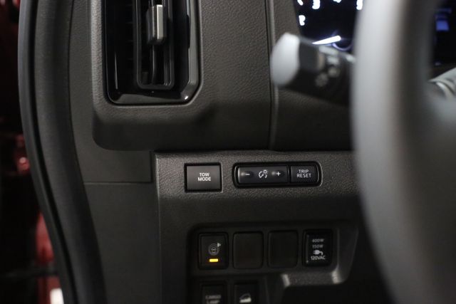 2025 Nissan Frontier PRO-4X photo 11
