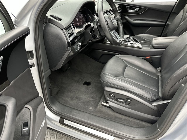 2018 Audi Q7 3.0T Prestige photo 3