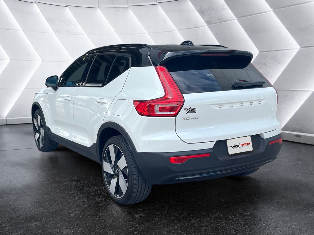 2024 Volvo XC40 Recharge Ultimate photo 6