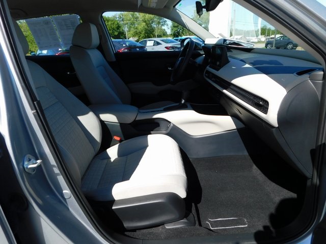 2025 Honda HR-V LX photo 13