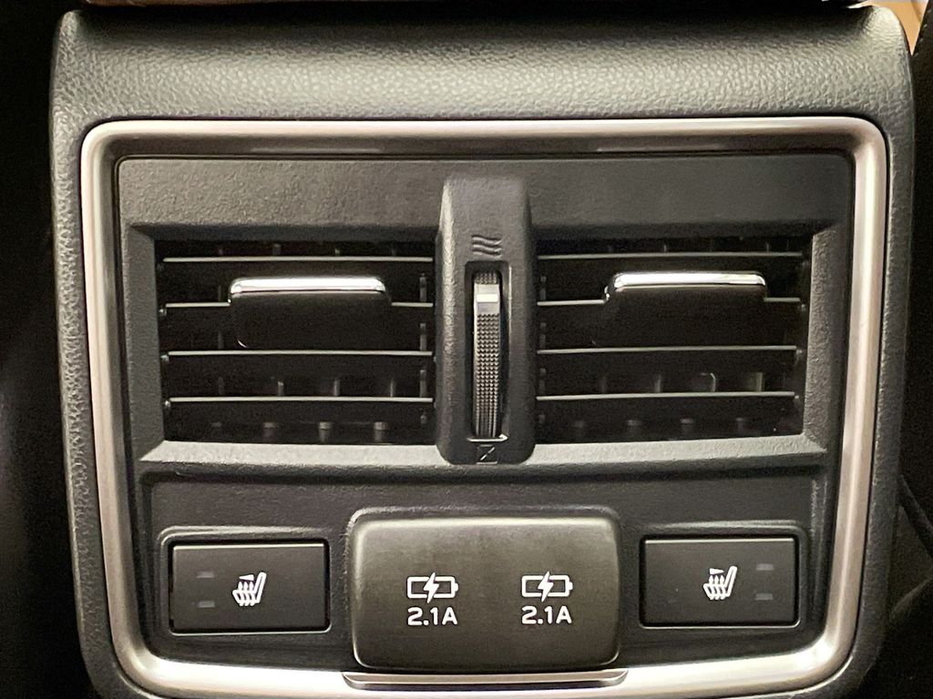 2022 Subaru Forester Touring photo 23