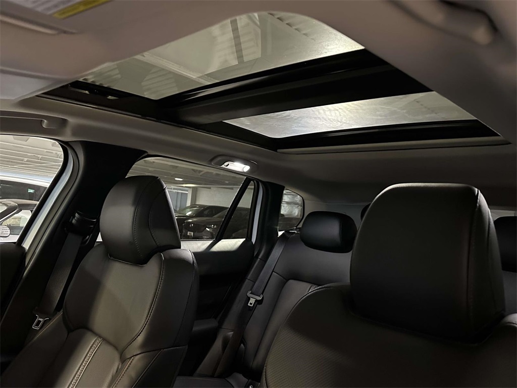 2025 Mazda CX-50 Premium photo 4
