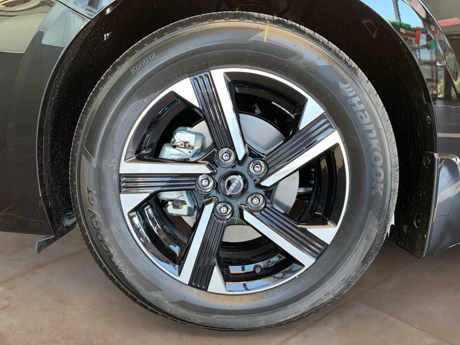 2025 Nissan Sentra SV photo 2