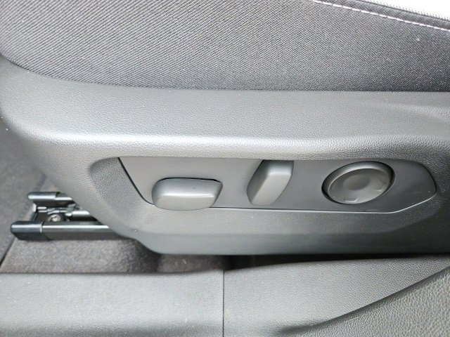 2025 Buick Envision Sport Touring photo 19