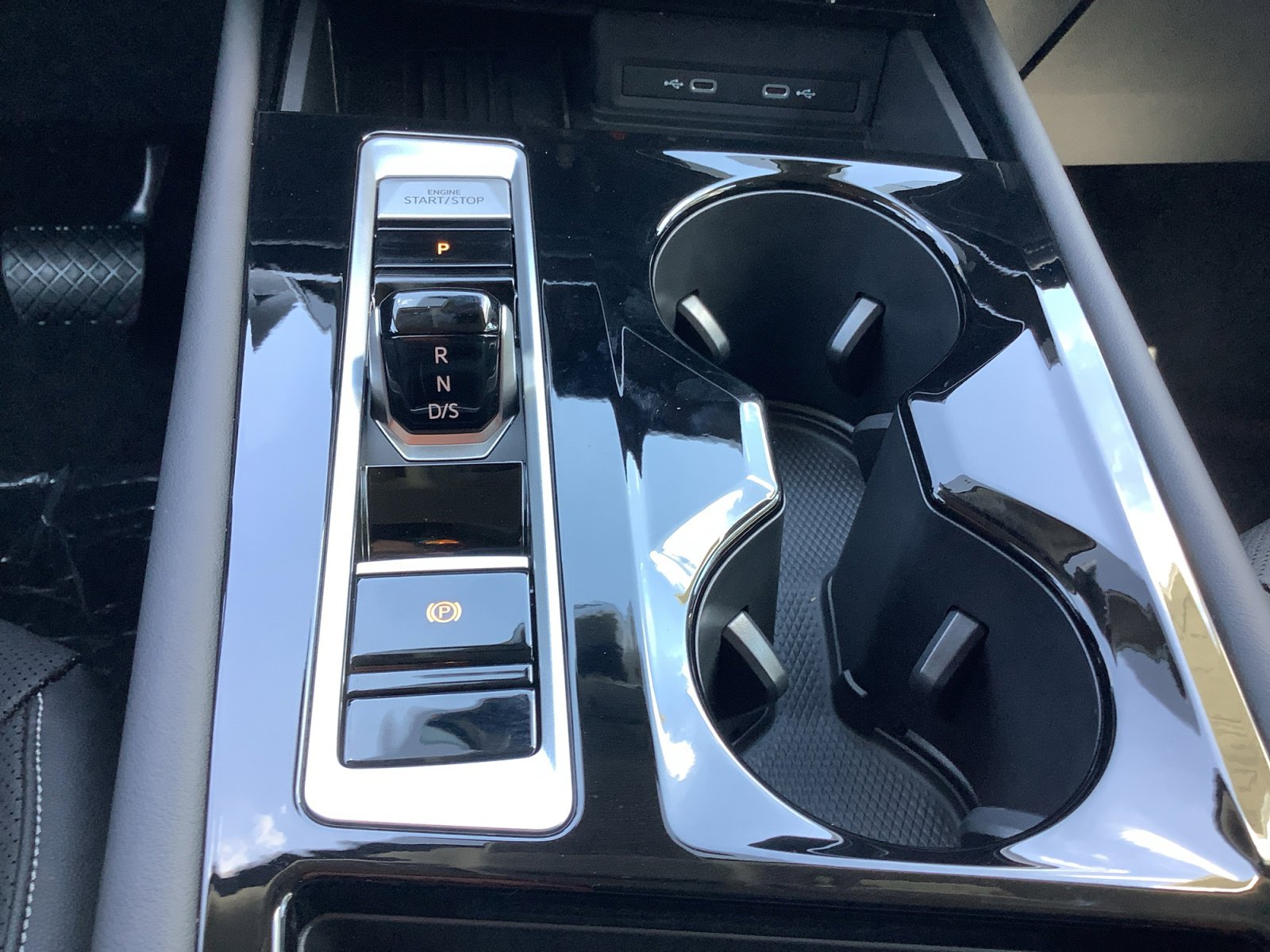 2026 Volkswagen Atlas SE Technology photo 15