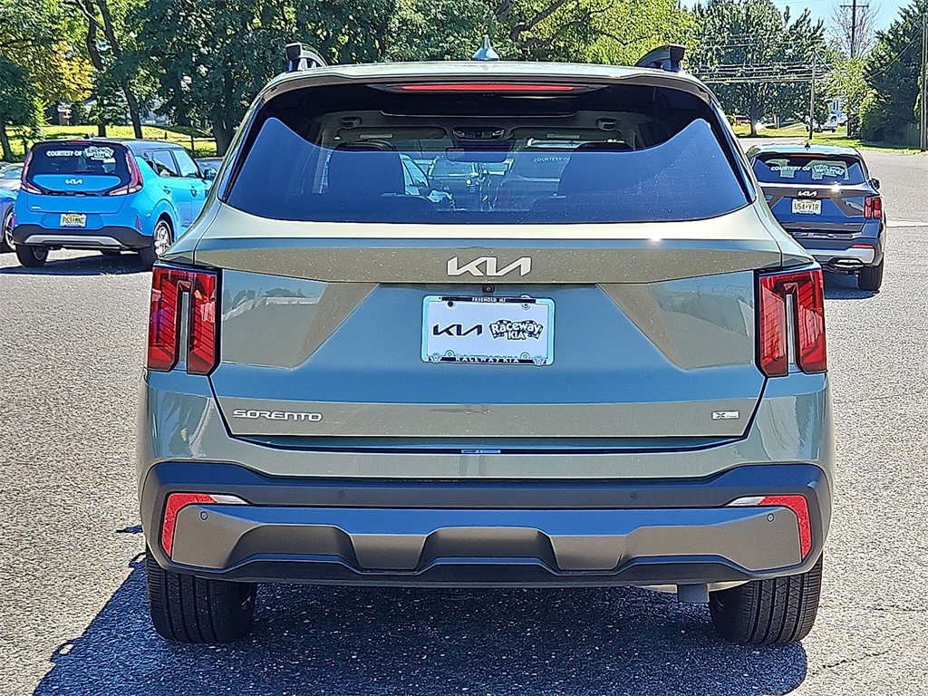 2024 Kia Sorento X-Line SX photo 4