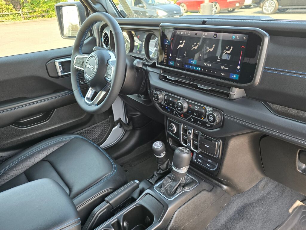 2024 Jeep Wrangler High Altitude 4xe photo 10