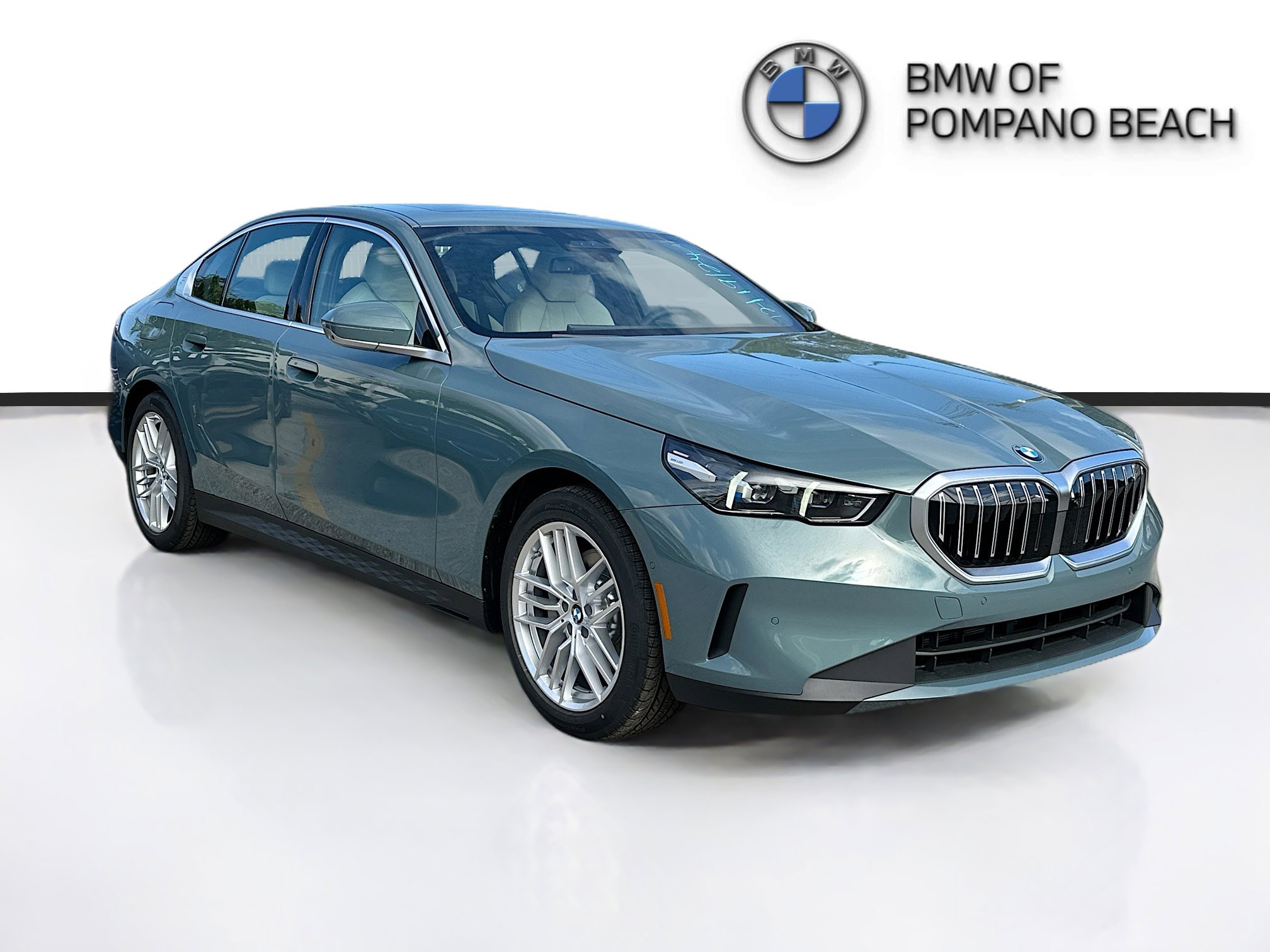 New 2025 BMW Series 530i 4dr Car in Coconut Creek #CU13209 BMW
