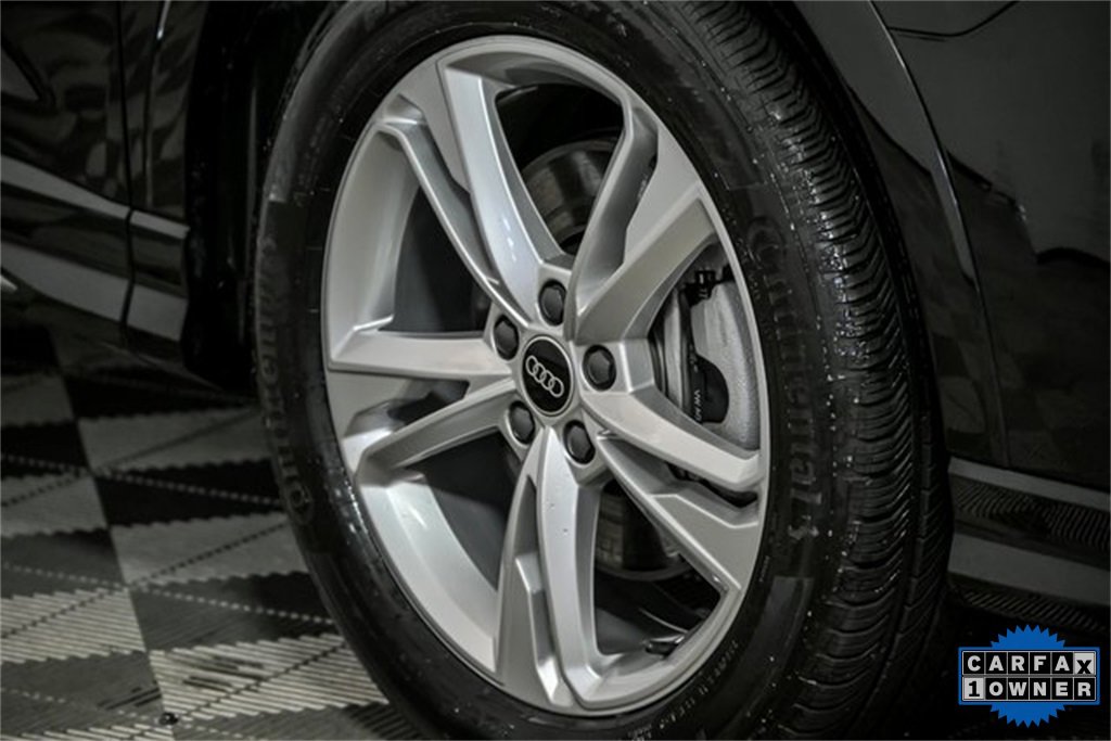 2022 Audi Q3 S line Premium Plus photo 3