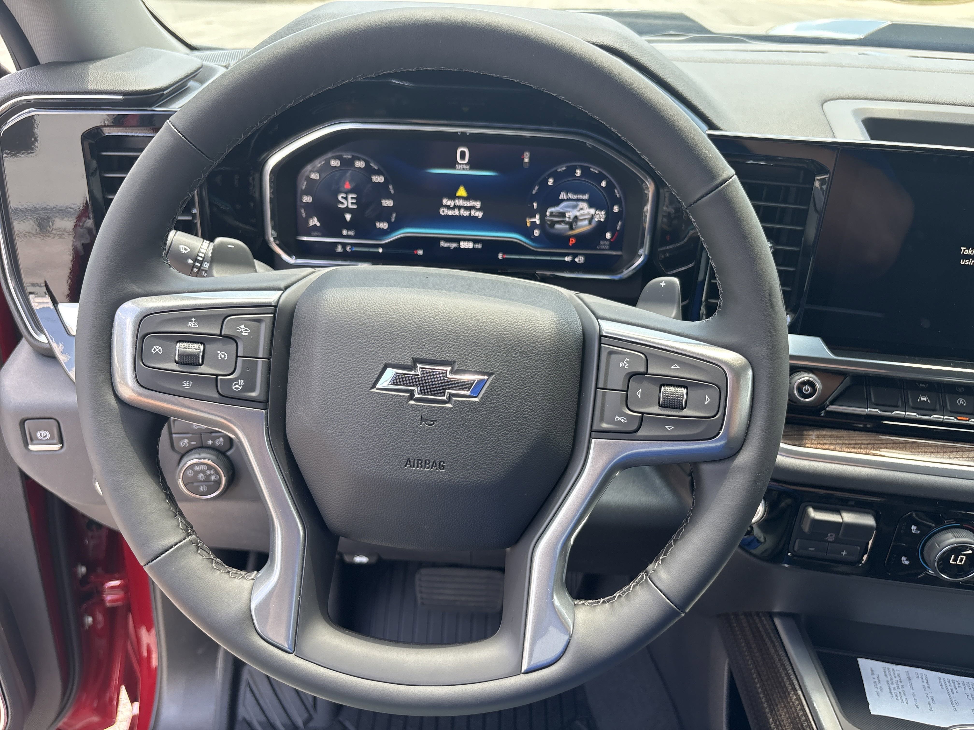 2025 Chevrolet Silverado 1500 LT Trail Boss photo 2