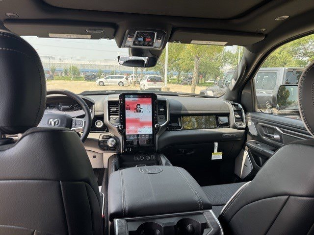 2026 Ram 1500 Laramie photo 33