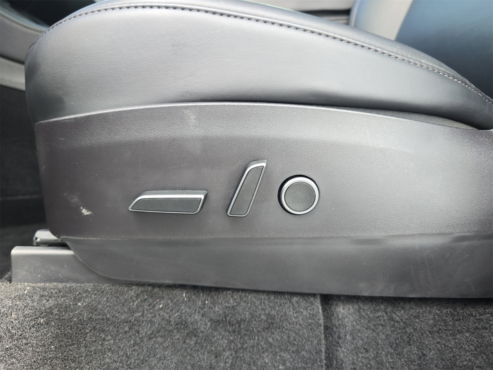 2022 Tesla Model Y Performance photo 15