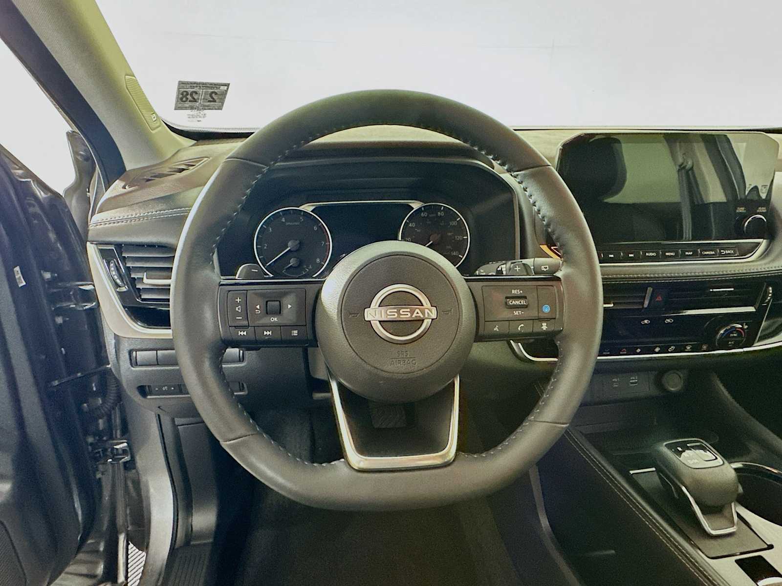 2023 Nissan Rogue SL photo 9