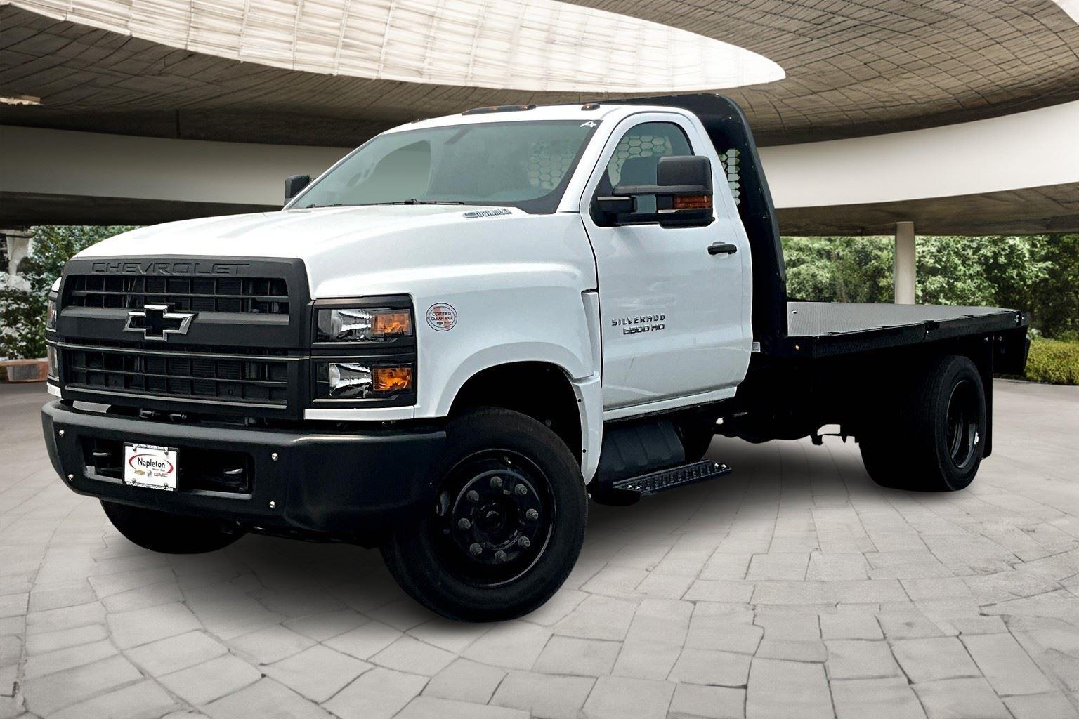 2024 Chevrolet Silverado 4500 Medium Duty Chassis Cab Work Truck's photo