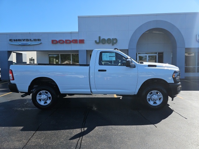 2024 Ram 2500 Tradesman photo 2