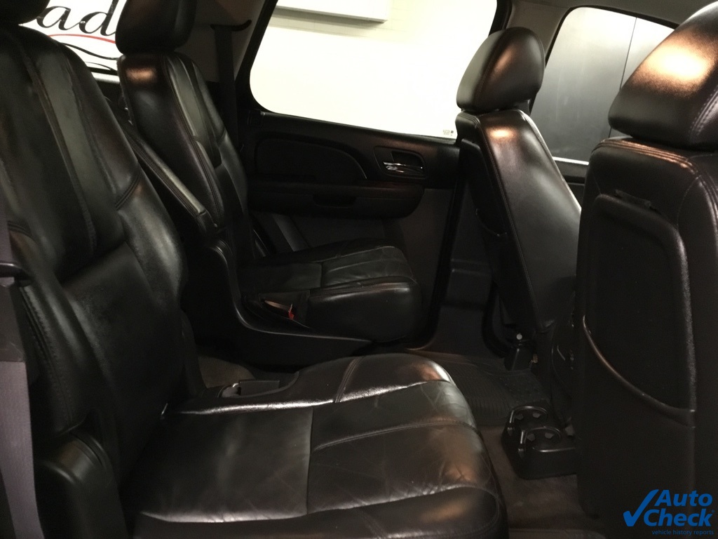 2011 Chevrolet Tahoe LT photo 31