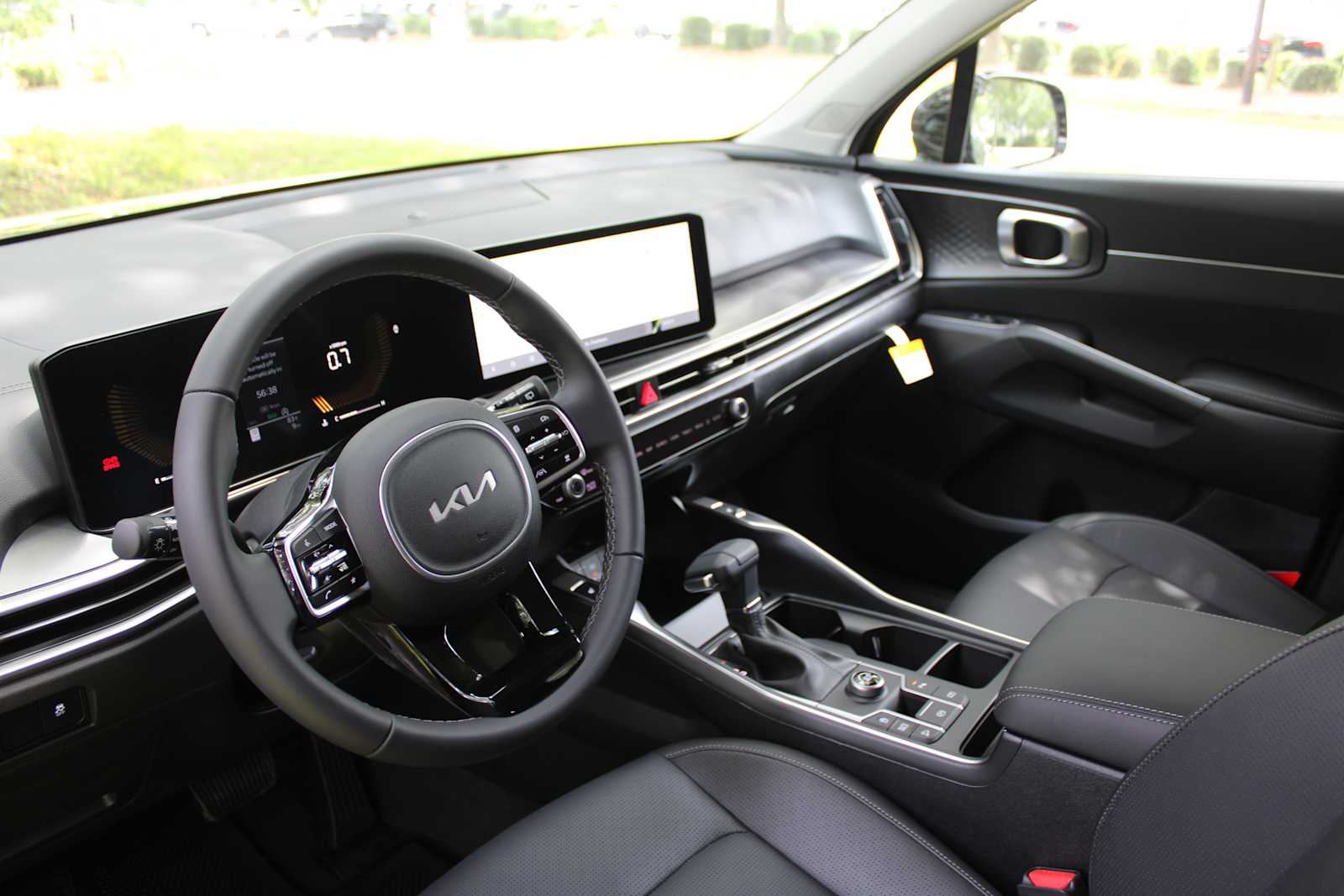 2025 Kia Sorento S photo 19