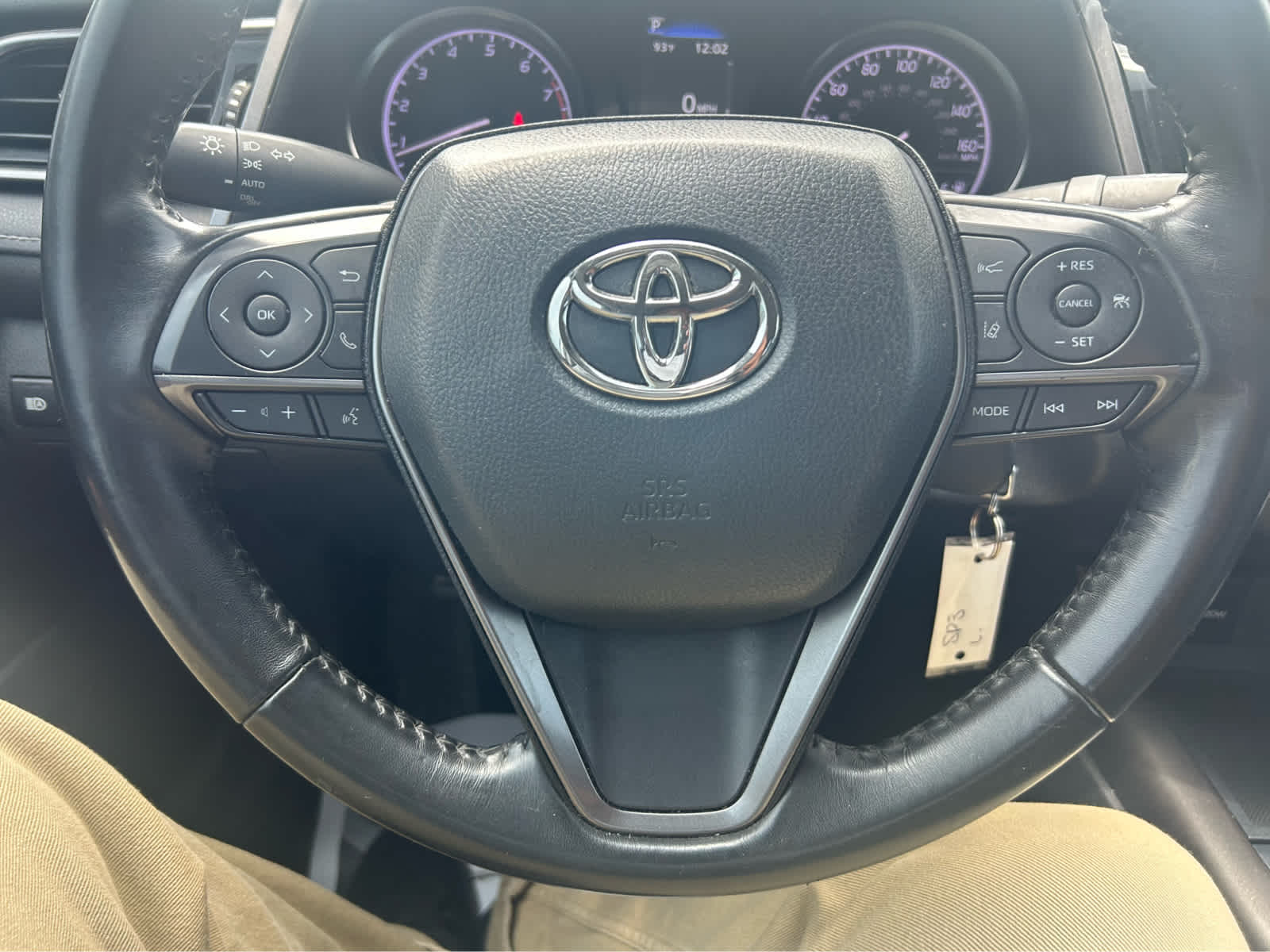 2023 Toyota Camry SE photo 11
