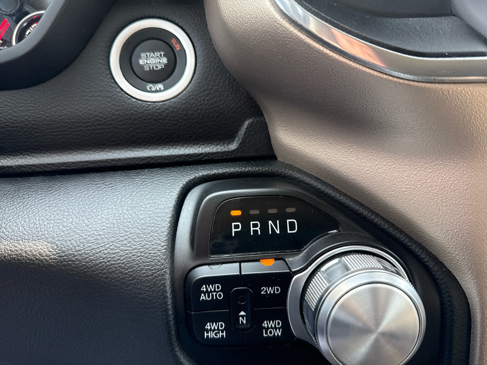 2022 Ram 1500 Laramie photo 28