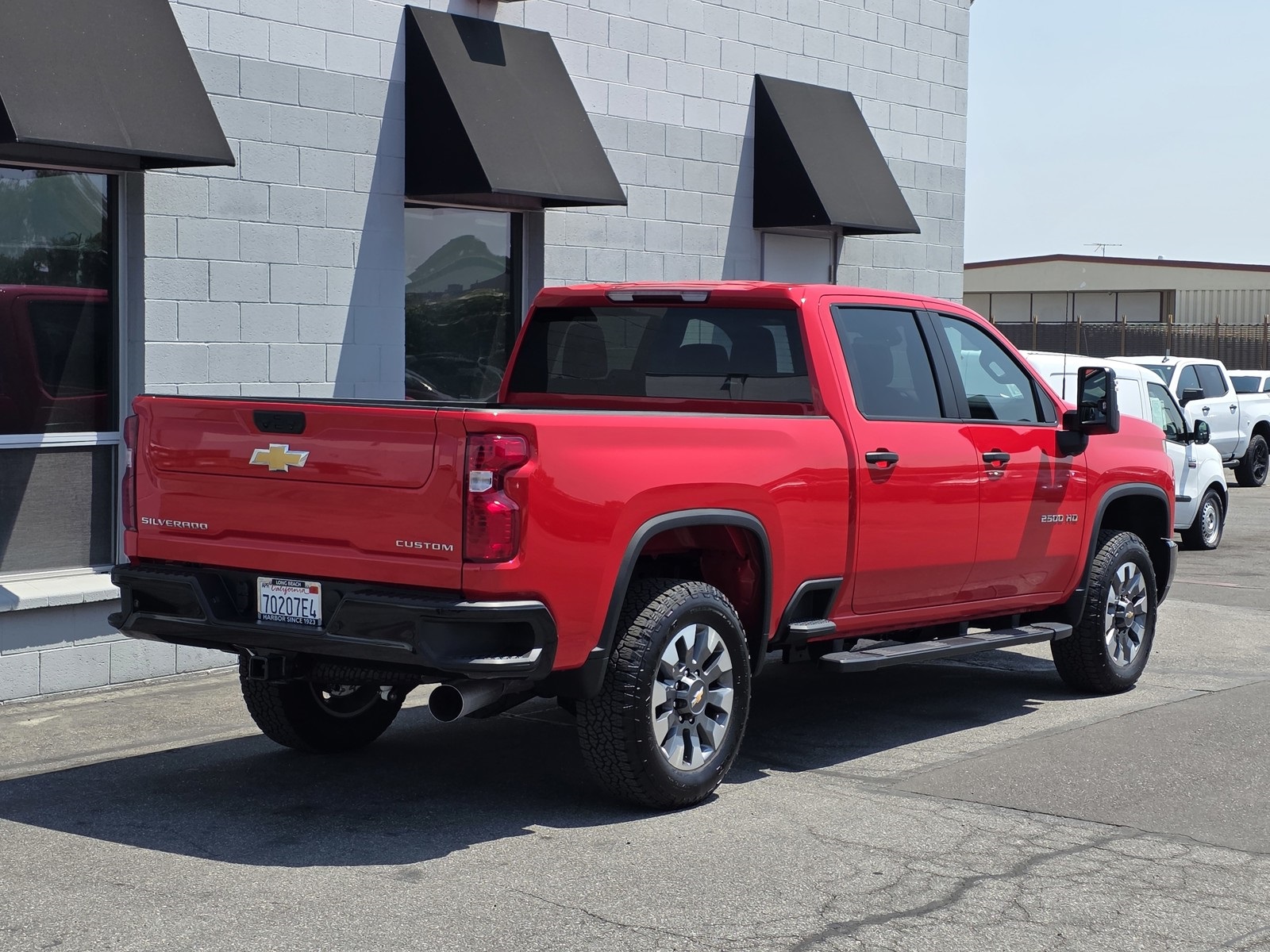 2025 Chevrolet Silverado 2500HD Custom photo 9