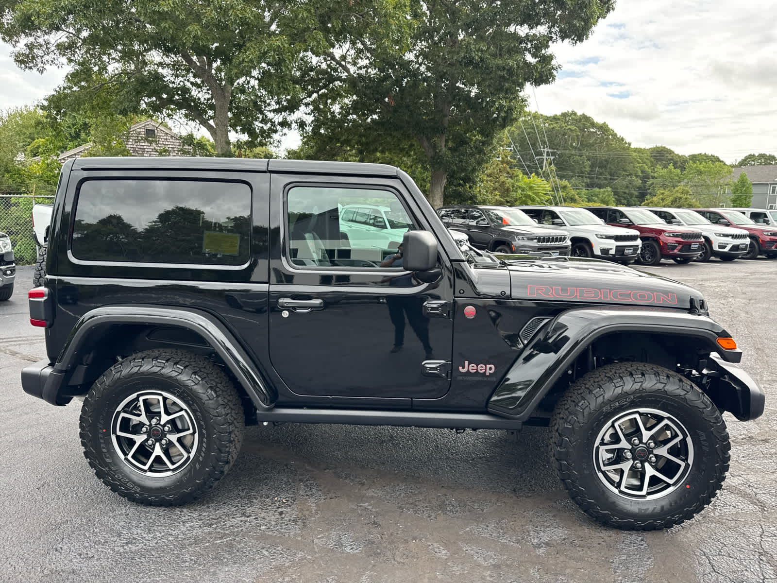 2025 Jeep Wrangler Rubicon photo 3