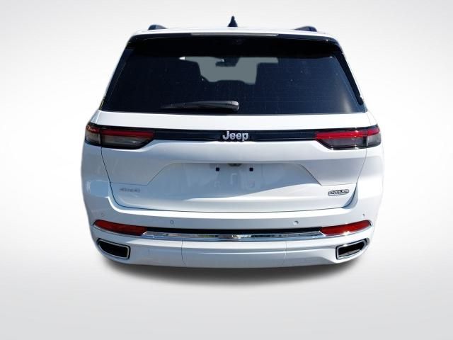 2025 Jeep Grand Cherokee Overland photo 18