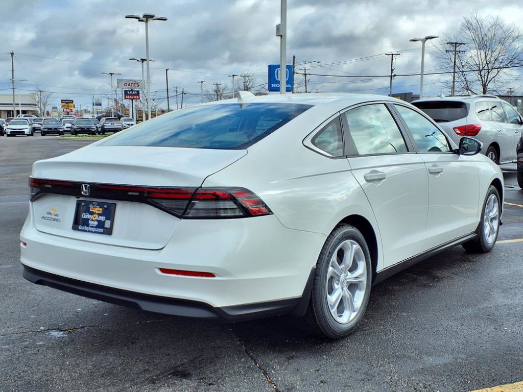 2025 Honda Accord LX photo 10