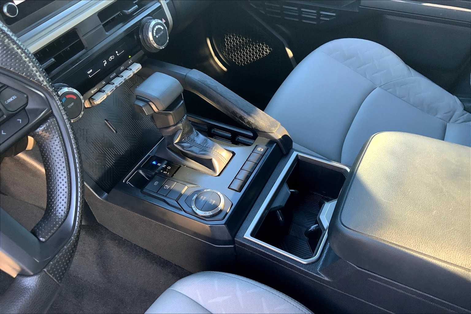 2024 Toyota Tacoma SR5 photo 15
