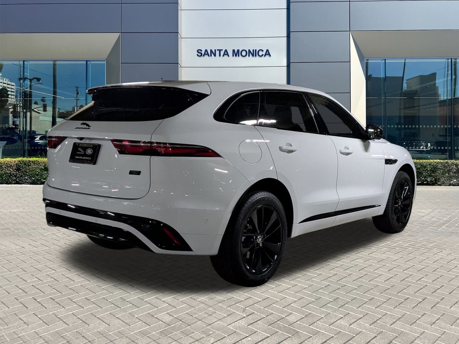 2026 Jaguar F-PACE P250 R-Dynamic S photo 2