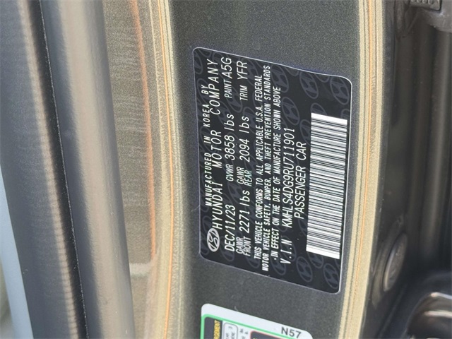 2024 Hyundai Elantra SEL Convenience photo 30