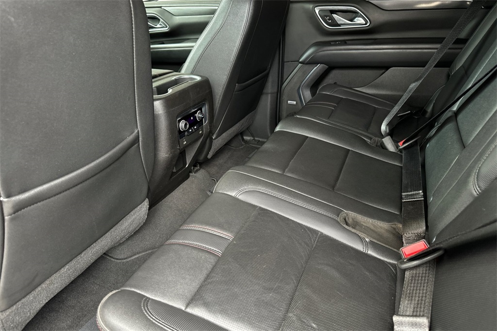 2021 Chevrolet Tahoe RST photo 12
