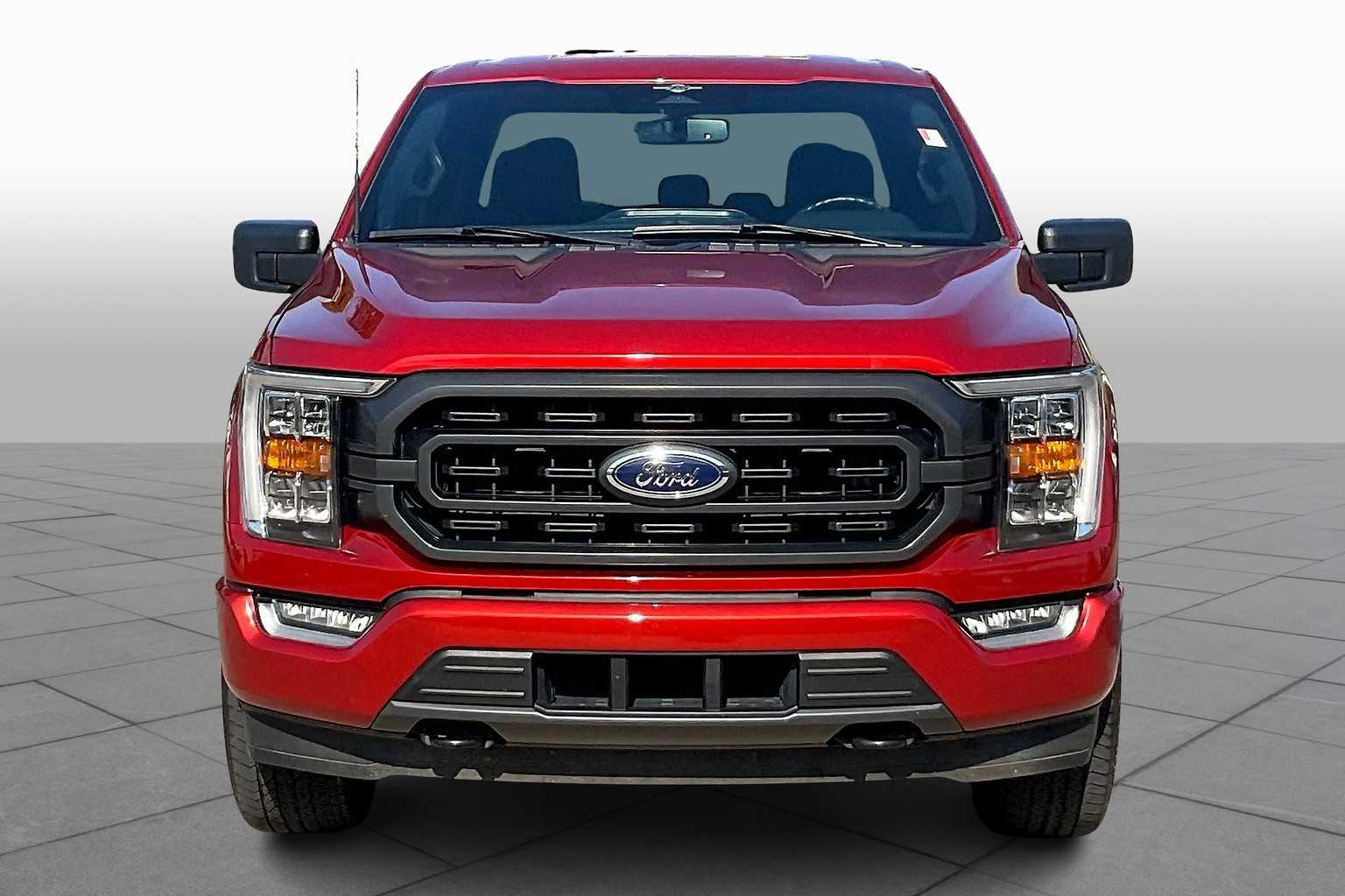 2023 Ford F-150 XLT photo 3