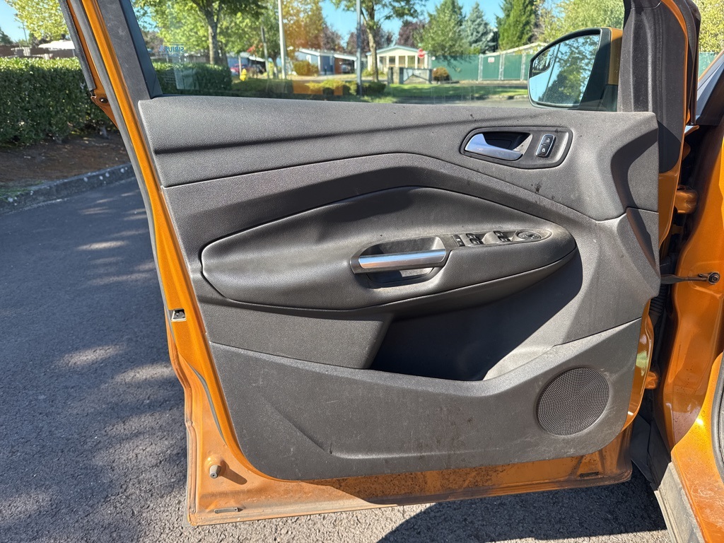 2016 Ford Escape SE photo 16