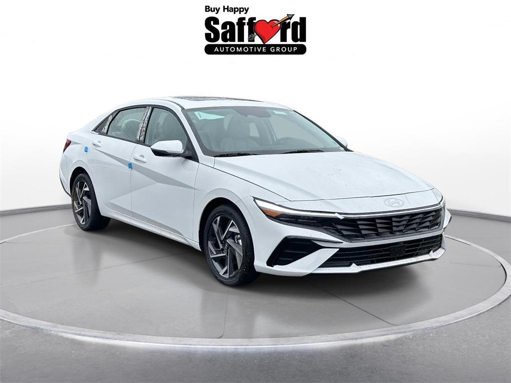 2025 Hyundai Elantra Limited's photo