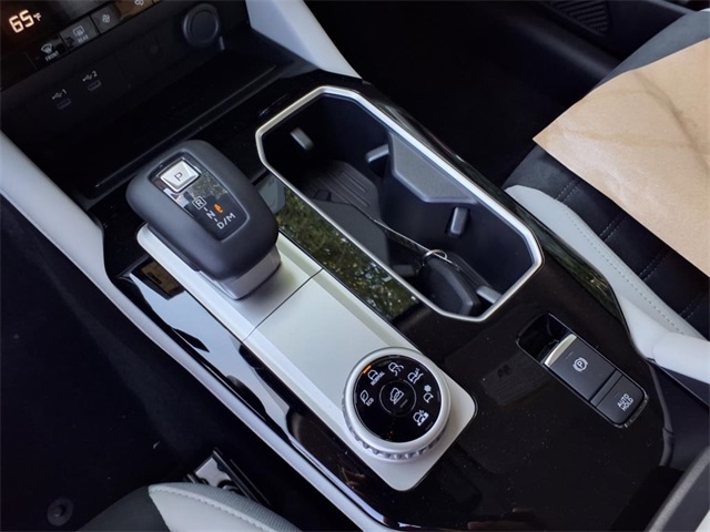 2025 Mitsubishi Outlander SE 2.5 S-AWC photo 12