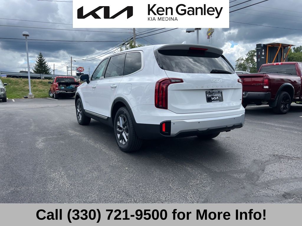 2023 Kia Telluride LX photo 11